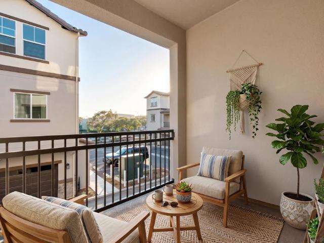 244 Pico Ave 15