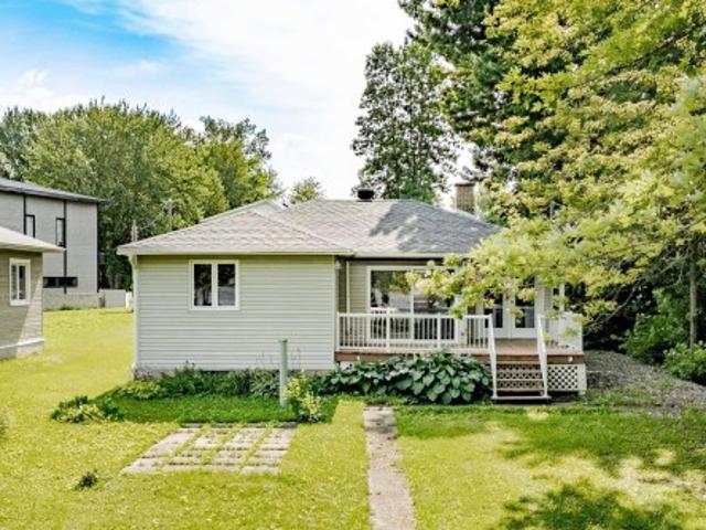 244 Rue Larochelle, Val Des Sources, QC, J1T 3M7 house for sale | Listing ID 24036 | Royal LePage