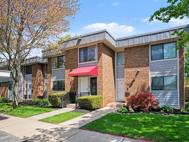 2454 W Collier Avenue # 101