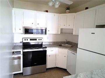 2455 NE 51st Street, E307, Fort Lauderdale, FL
