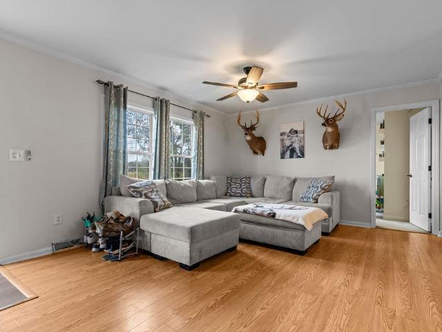 2455 Hog Island RD
