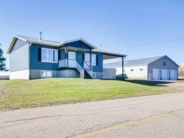 2455 Rue Paul Lemay, Sainte Angèle De Prémont, QC, J0K 1R0 h.