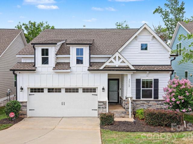 24562 Blue Heron Circle