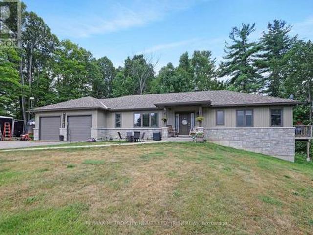 2457 Burnstown Road, Mcnab/Braeside, ON, K7V 3Z4 house for sale | Listing ID X13787 | Royal LePage