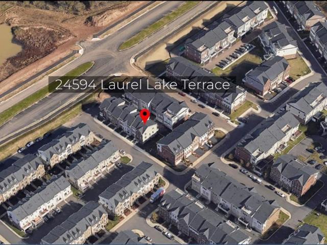 24594 Laurel Lake Ter, Sterling, VA 20166 | MLS #VALO2127