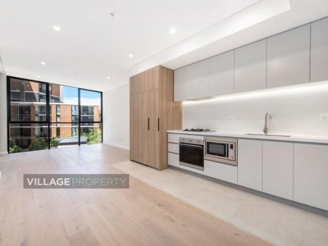 245/9 Maple Tree Road, Westmead | Village Property