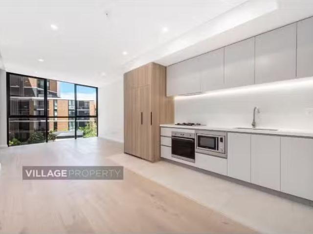 245/9 Maple Tree Road, Westmead Apartment for rent Listed by.
