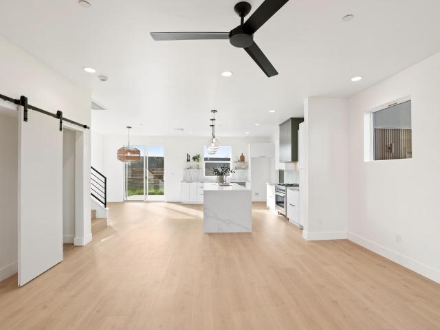 2450 Neighborly Way