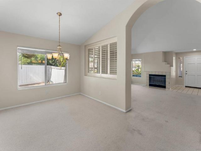 2450 Eastridge Loop