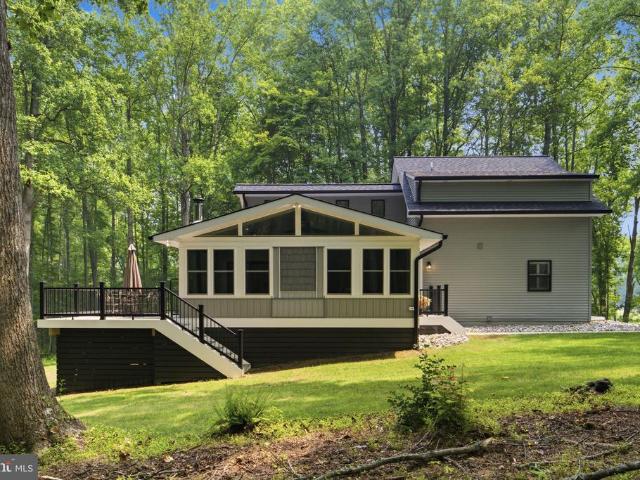 2450 Symphony Lane