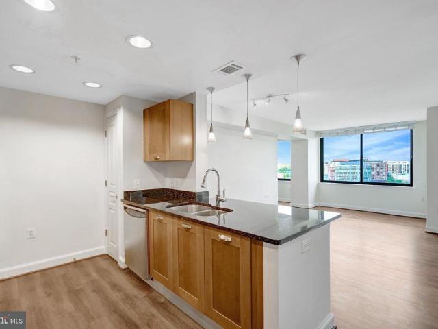 2451 Midtown Avenue # 1502