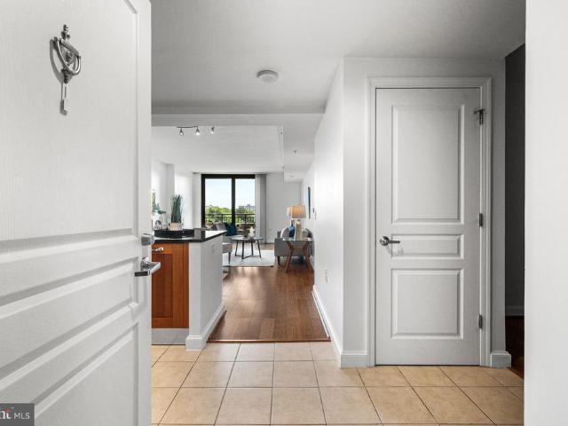2451 Midtown Avenue # 708