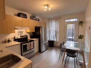 2451 Rue de Ryde