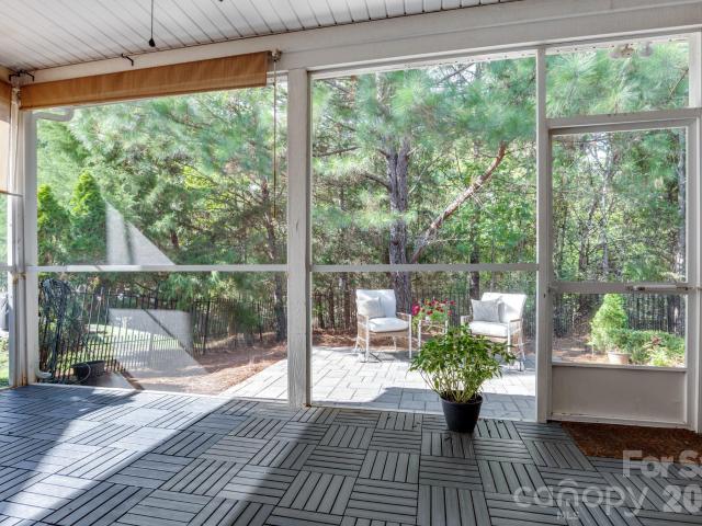 24526 Blue Heron Circle