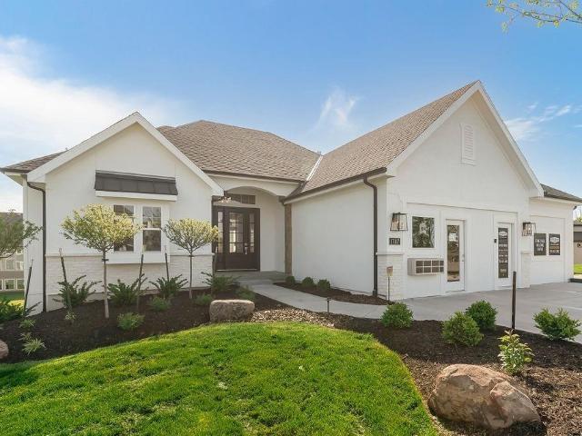 2453 W 175th St, Overland Park, KS 66085 | MLS #2419