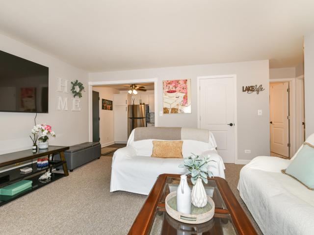245 Country Club Dr, Unit 2C
