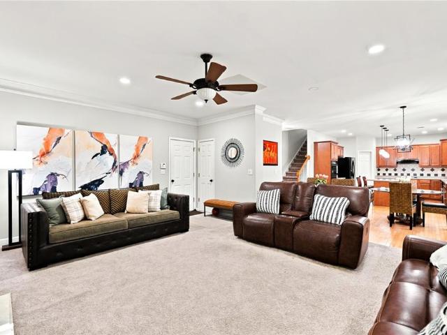 245 Chadwyck Lane