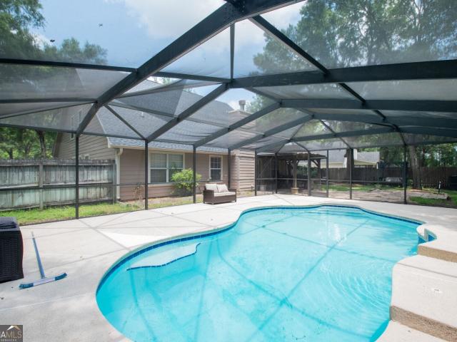 245 Chase Court N
