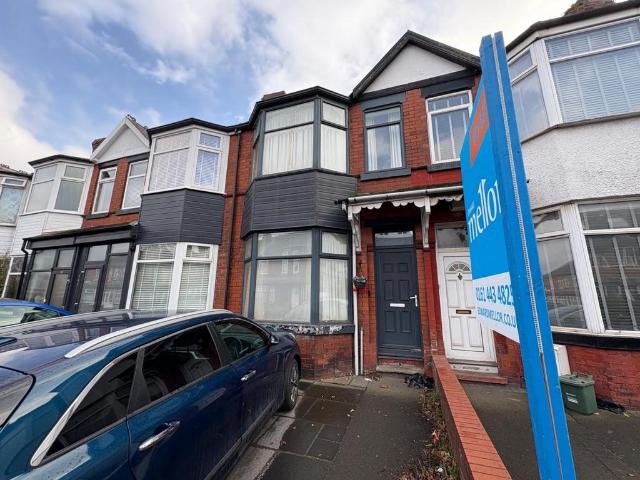 245 Broom Lane, Manchester, M19 3LZ, United Kingdom | 3 bed townhouse for rent #139544555 | Rentberry