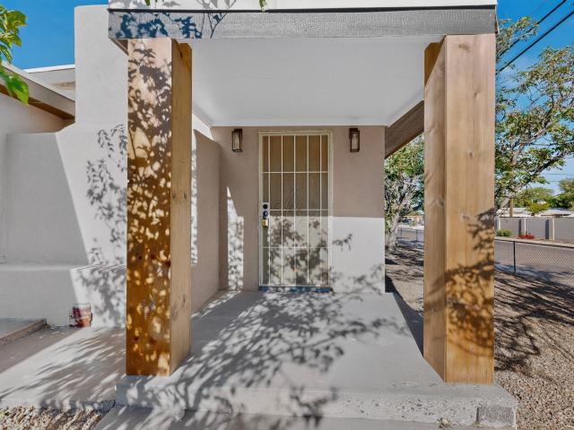 245 Garcia Street NE