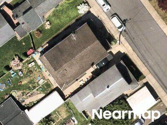 245 Davis St