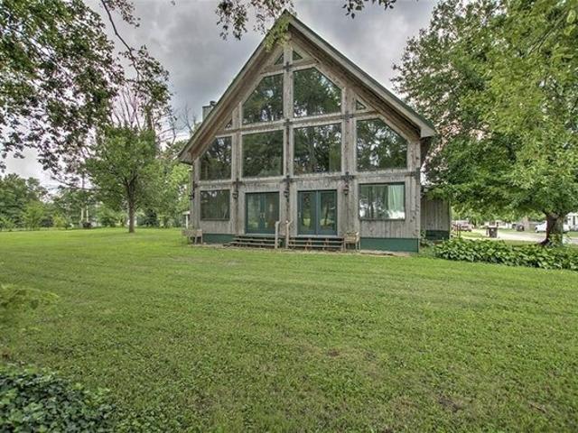 245 E Prairie St, Argenta, IL 62501