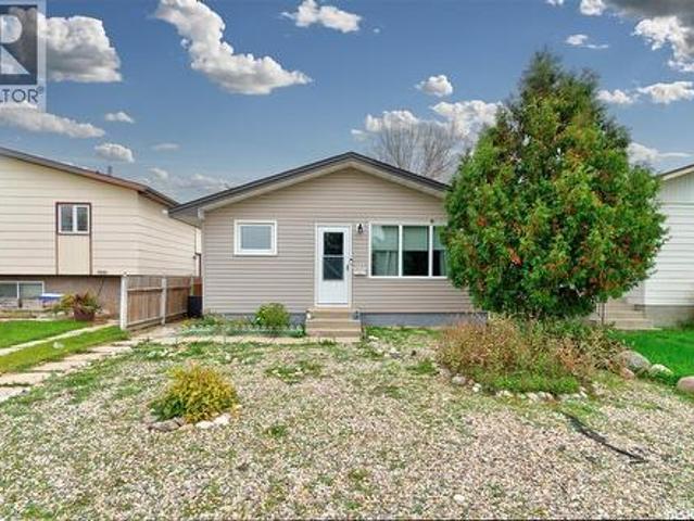 245 Edward Street, Regina, SK, S4R 4W2 house for sale | Listing ID SK050096 | Royal LePage
