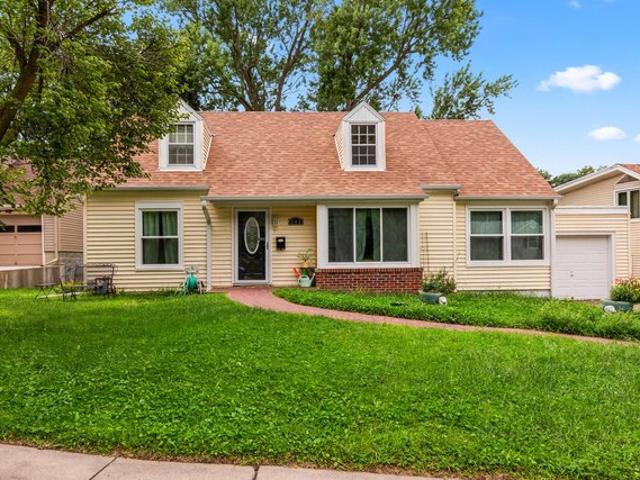 245 Elmwood Dr, Council Bluffs, IA 51503