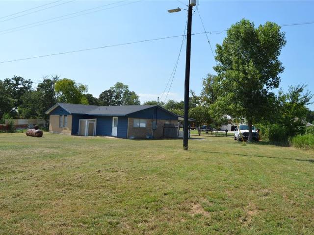 245 Flaming Oak Dr, Bastrop, TX 78602 | MLS #8442