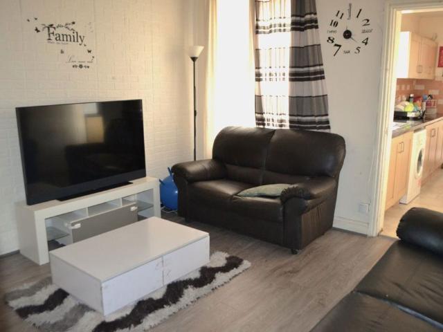 245 Hubert Road B29, 3 bed property to rent, £1,300 pcm | PrimeLocation