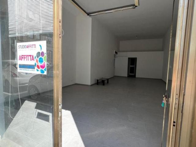 245 monolocale 57mq