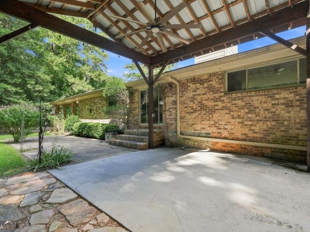 245 Plantation Road