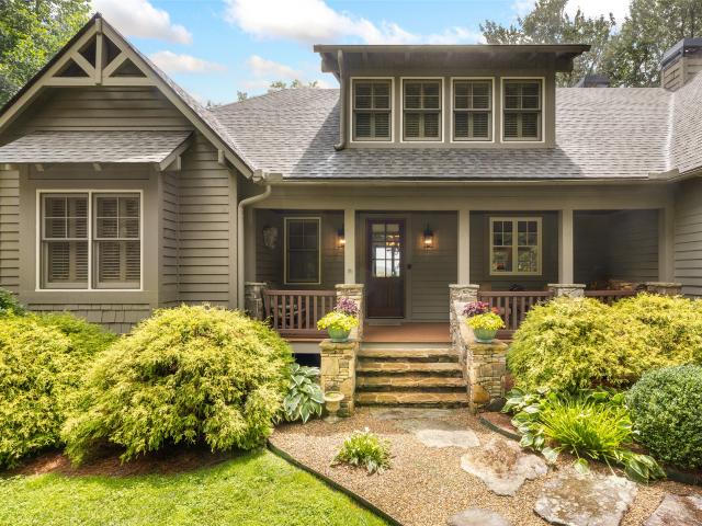 245 Woodland Ridge Drive