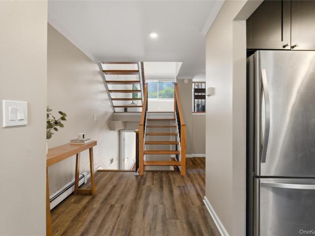 245 Treetop Crescent
