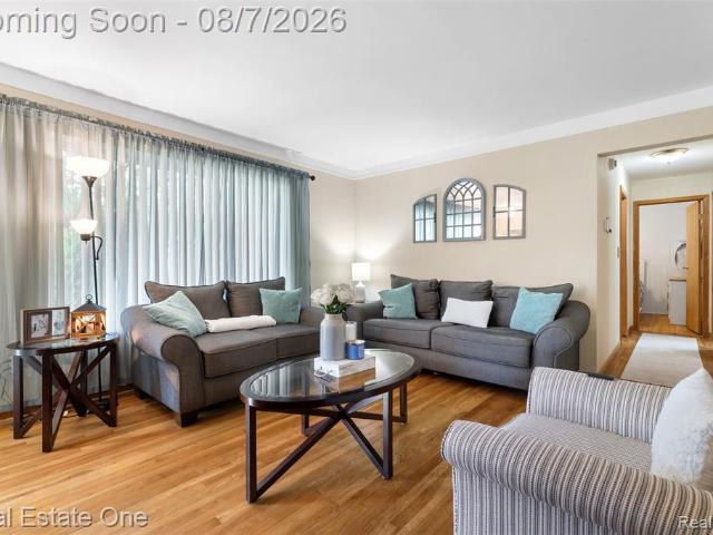 24665 Oriole Street