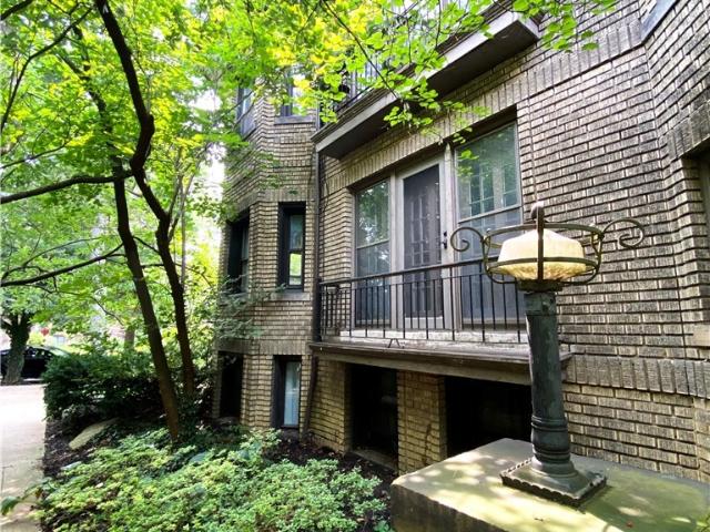 2469 Overlook Road Unit 1
