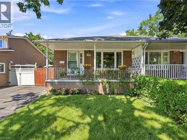 2469 Padstow Crescent, Mississauga, ON, L5J 2G2 house for sale | Listing ID 40853 | Royal LePage