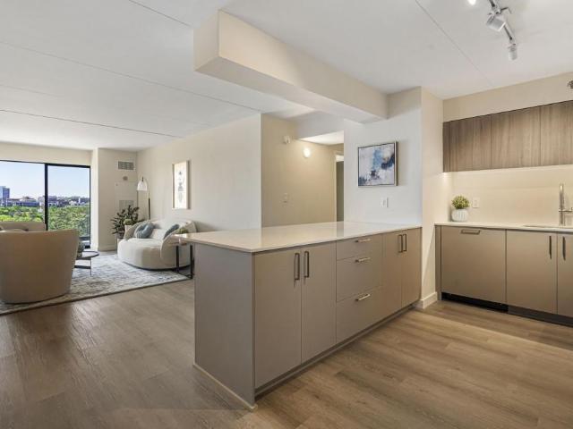 2460 Peachtree Road NE 401