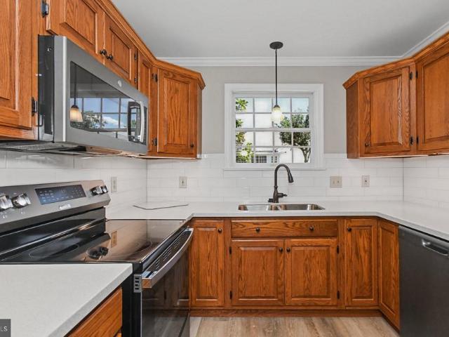2461 E High Street # CH