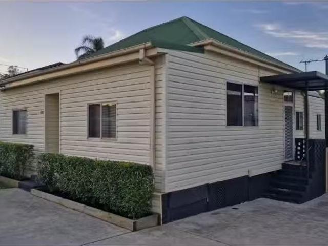 2/462 Great Western Highway, PENDLE HILL Apartment for rent L.