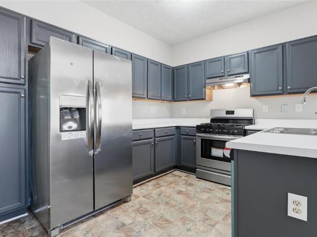 2462 Valley Cove Drive