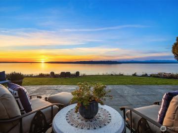 24635 8th Avenue S, Des Moines, US, WA