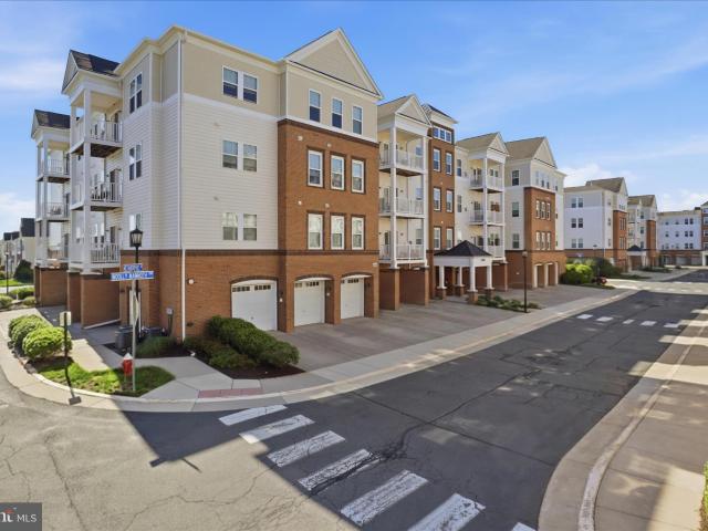 24636 Woolly Mammoth Ter, Unit 202, Aldie, VA 20105 | MLS #VALO2126