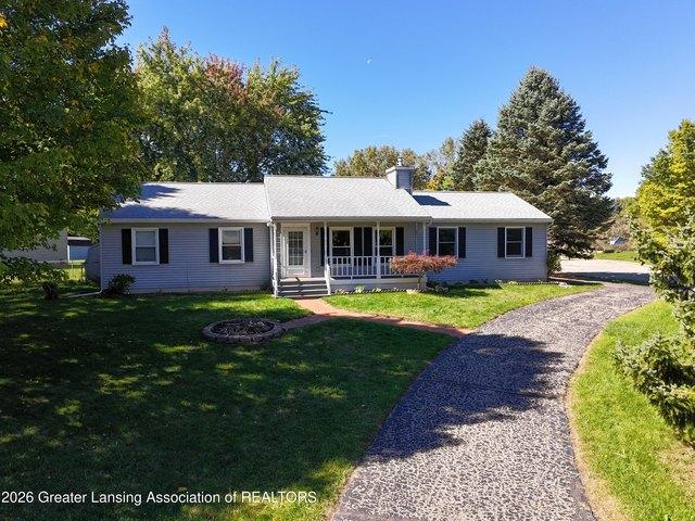 2463 Tiffany Ln, Holt, MI 48842