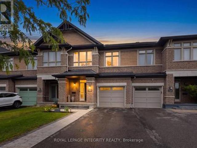 246 Cooks Mill Crescent, Ottawa, ON, K1V 2N1 house for sale | Listing ID X13851 | Royal LePage