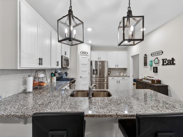 246 Cloverbrook Way