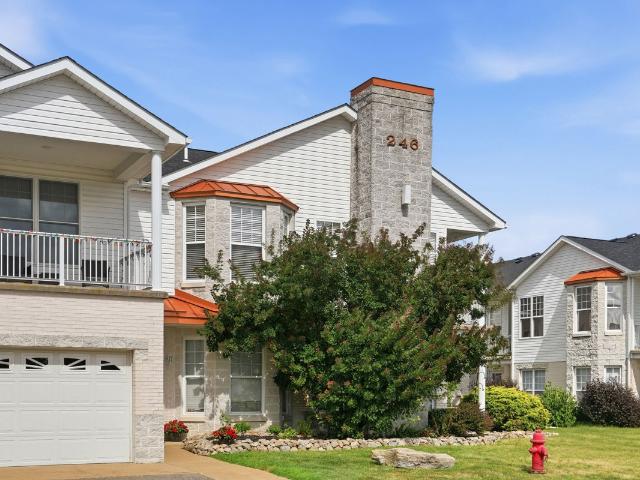 246 Adams Pointe 7