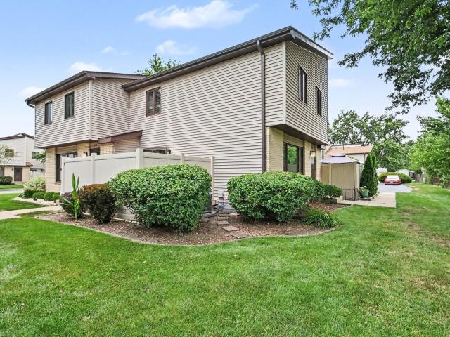 246 E Woodlawn Road