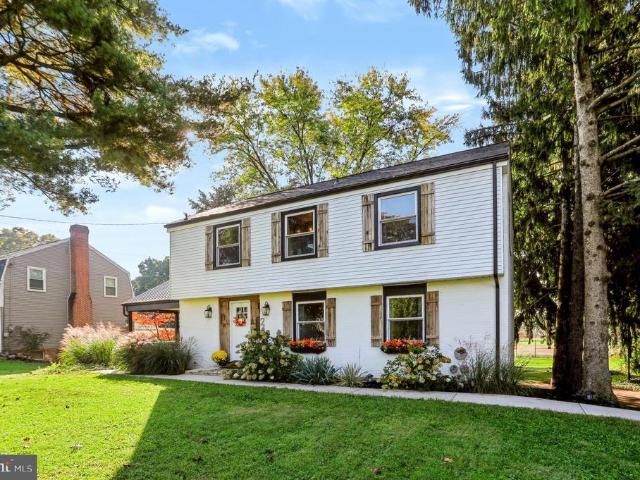 246 E Oregon Road