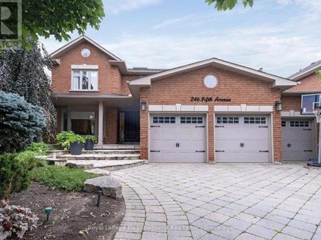 246 Fifth Avenue, Vaughan East Woodbridge, ON, L4L 7A3 Luxury House for sale | Listing ID N13664 | Royal LePage Carriage Trade Luxury Properties